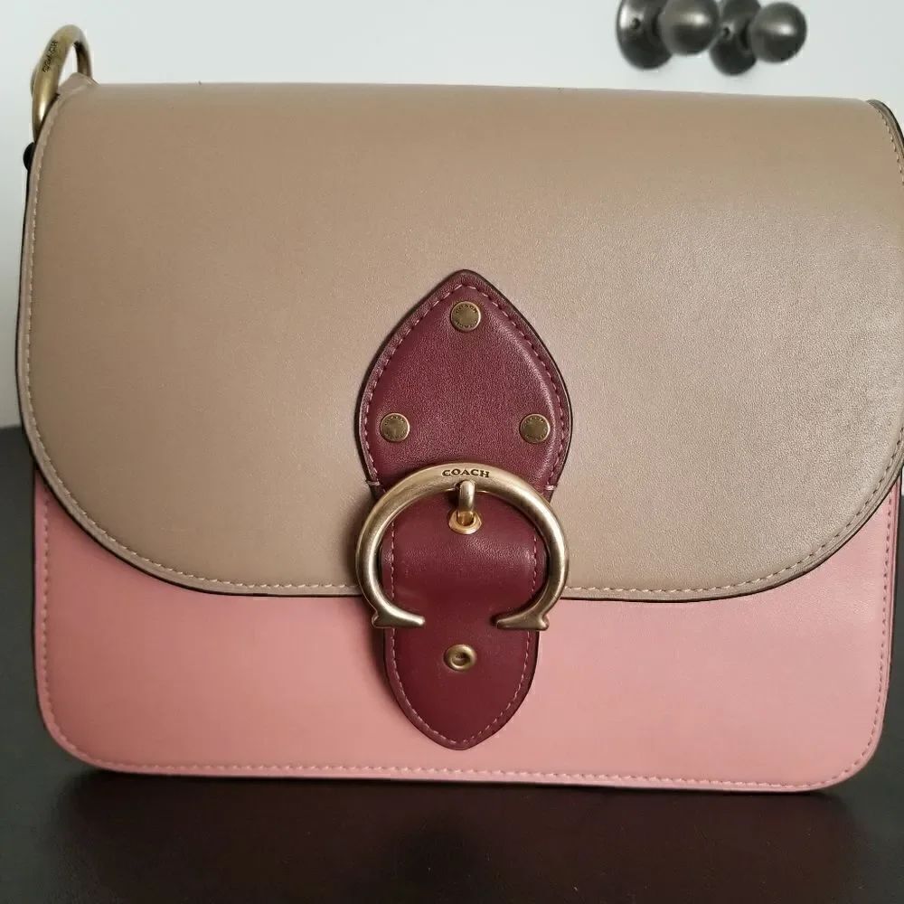 Coach Beat Large Bag - Picture 10 of 11